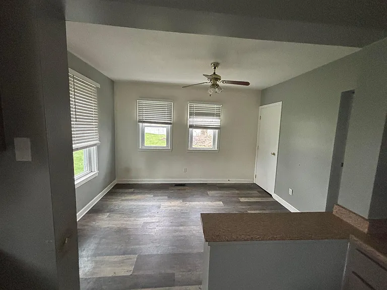 1690 Dyer Rd — Photo 16