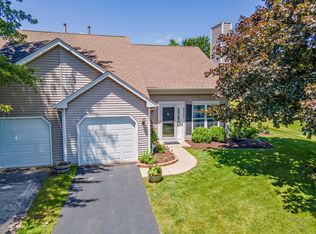 2307 Aspen Dr, Woodstock, IL 60098
