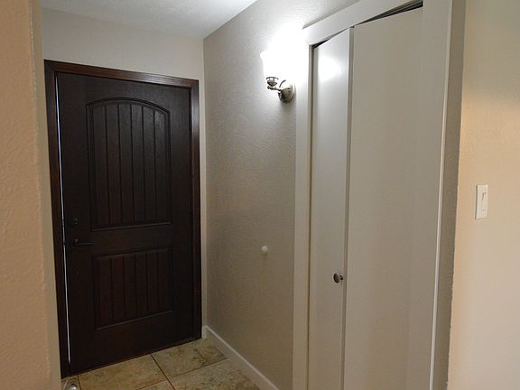 3rd image of 740 Wandering Way Dr