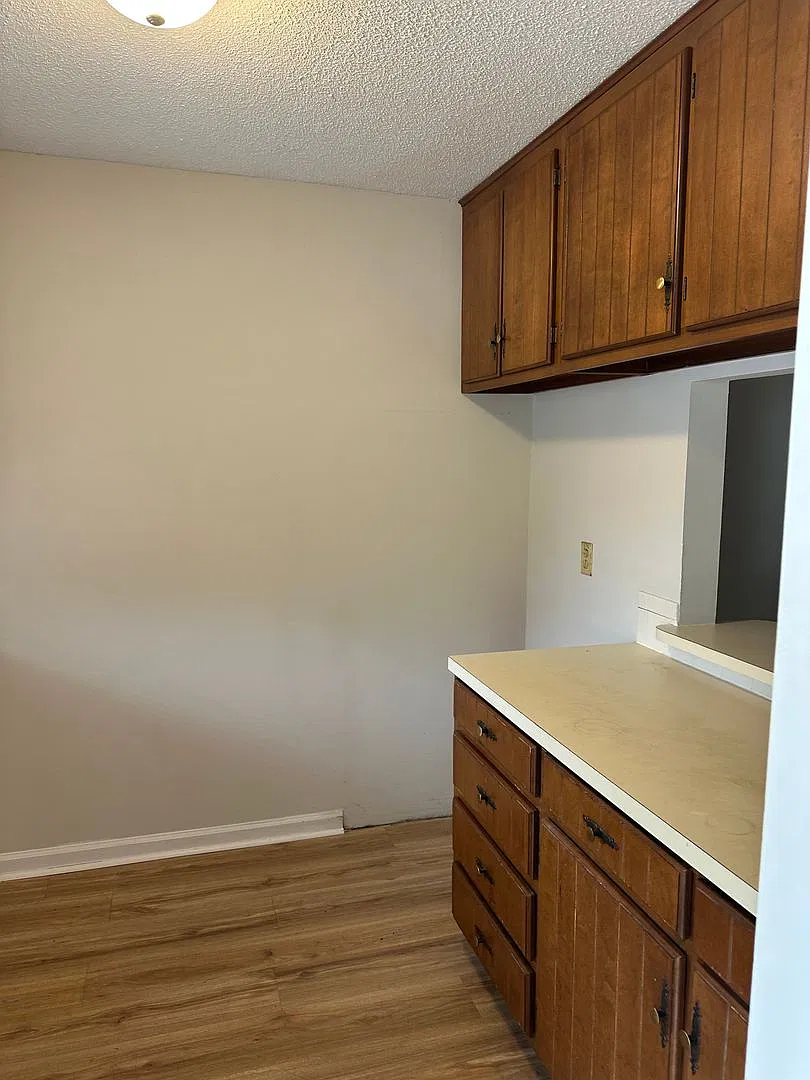 2BR/2BA upper level Condo — Photo 3