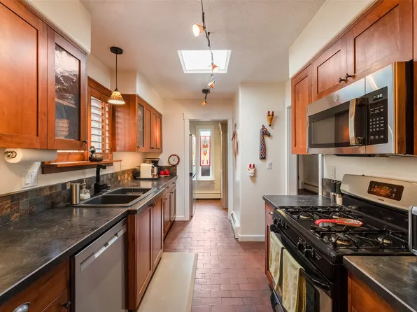 2819 Plaza Amarilla, Santa Fe, NM 87507