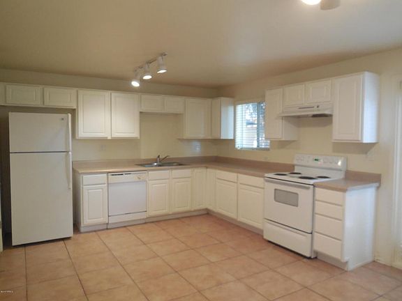 2nd image of 964 N Desert Ave