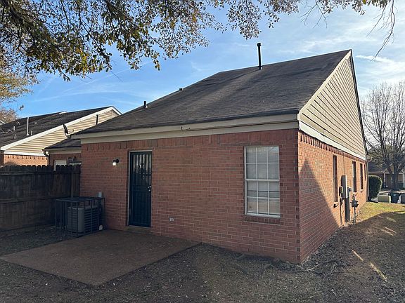 3rd image of 6714 Whitten Pine Dr