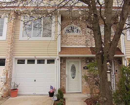 2nd image of 19 Eagan Ave