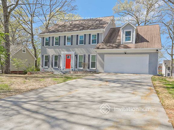 2nd image of 141 Thornbush Trce