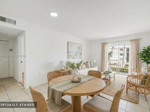 6200 W Flagler St APT 208, Miami, FL 33144