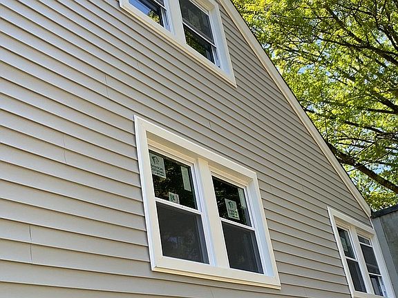 3rd image of 8618 Monmouth Dr