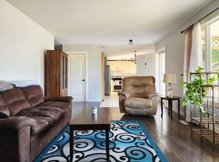 748 S 54th Ave W, Claresholm, AB T0L0T0