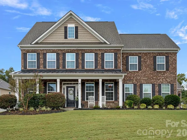 2071 Feldspar Dr, Davidson, NC 28036