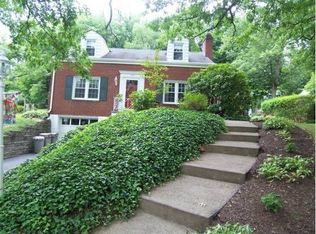 3427 Thornwood Dr, Bethel Park, PA 15102