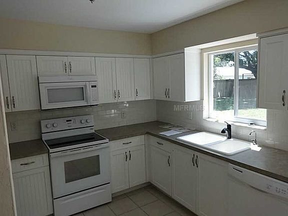 3rd image of 2012 Bonita Way S