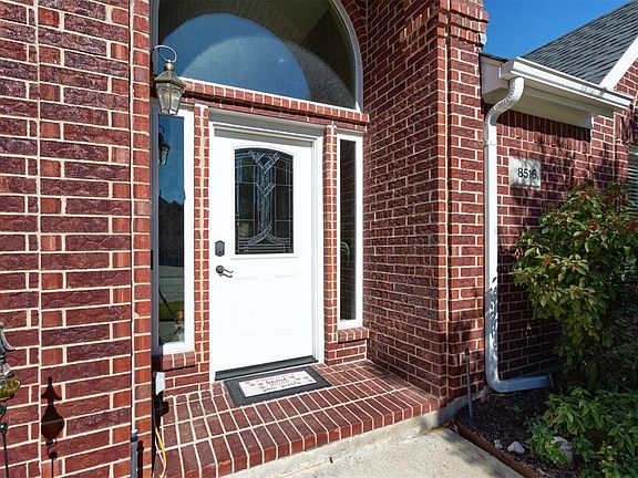 4th image of 8516 Falconet Cir