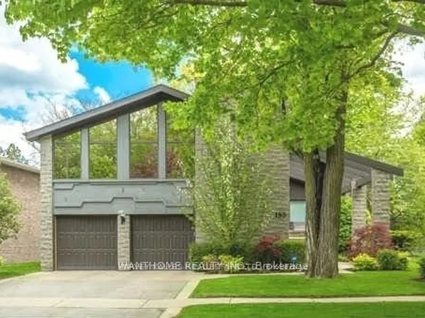 135 Banbury Rd, Toronto, ON M3B 2L6