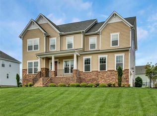 1913 James Overlook Dr, Chester, VA 23836