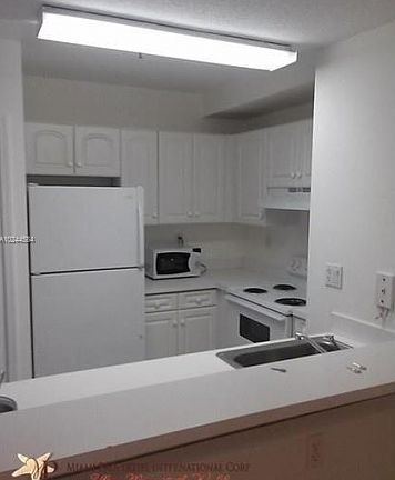 2nd image of 2734 Bird Ave APT 309