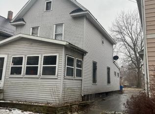 1009 W Genesee St, Lansing, MI 48915