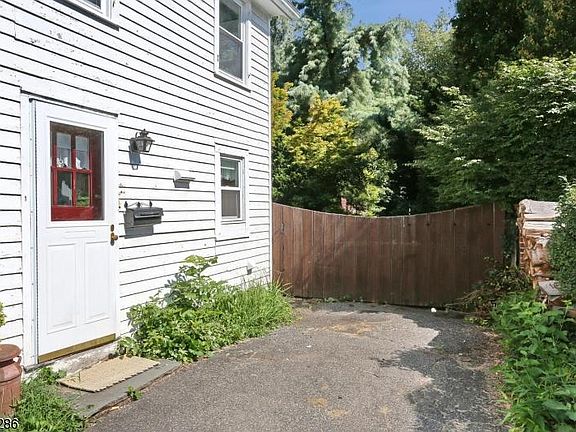 3rd image of 234 Washington Ave