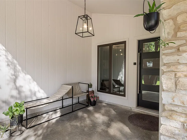 5402 Fernview Rd — Photo 2