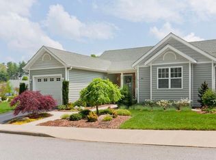 381 Charlestown Dr, Hendersonville, NC 28792