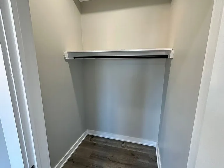 1654 Ridge Ave — Photo 9