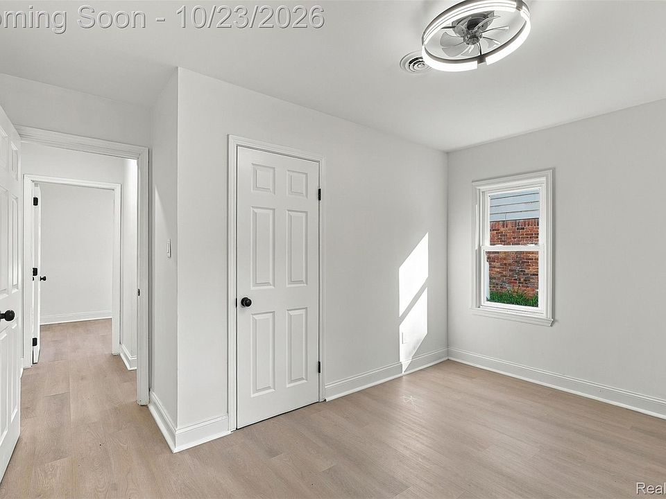 428 Girard Ave, photo 22