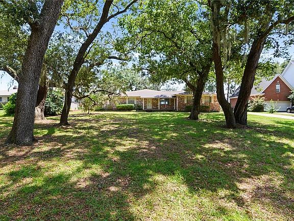 3rd image of 9182 Bay View Dr