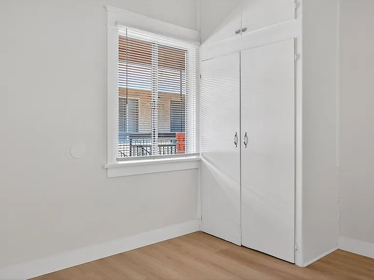 915 Cherry Ave — Photo 23