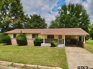 109 Olive St, Mount Vernon, TX 75457