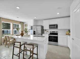 10131 Deep Pine Ct, Jacksonville, FL 32221