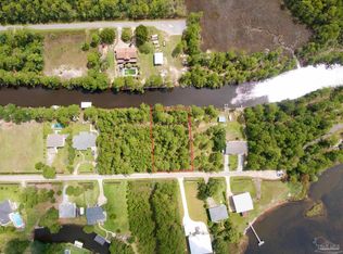 8025 Virginia Ln, Milton, FL 32583