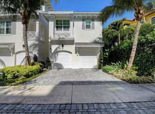 963 Sweetwater Ln, Boca Raton, FL 33431