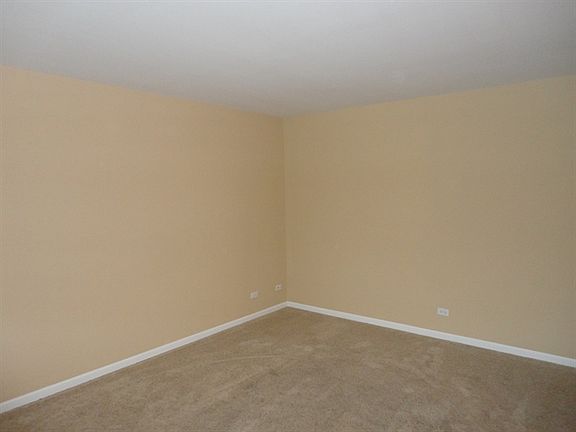 3rd image of 541 Ryegrass Ct