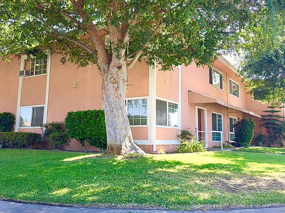 2nd image of 12222 Peacock Ct Unit 5