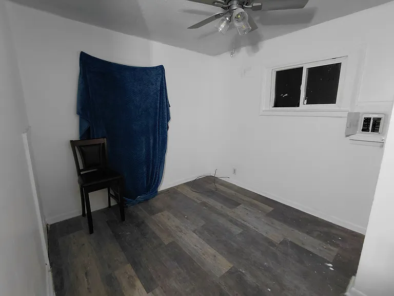 2621 Churchill Ave — Photo 5