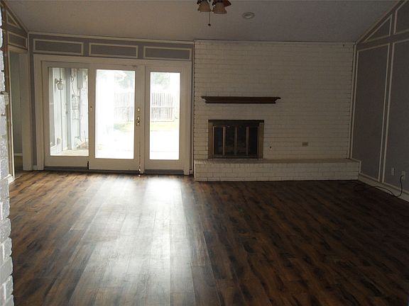 4th image of 1722 Rosemeade Cir