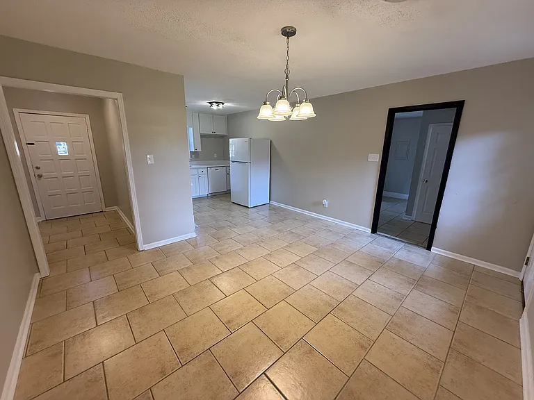 113 Lori Streetprattville — Photo 4