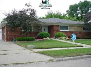 23691 Radclift St, Oak Park, MI 48237