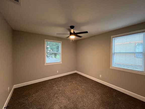 3rd image of 3026 Waynoka Ave
