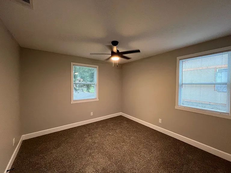 3026 Waynoka Ave — Photo 4