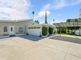 6292 Lubao Ave, Woodland Hills, CA