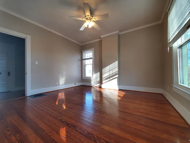 4702 S 2nd St — Photo 25