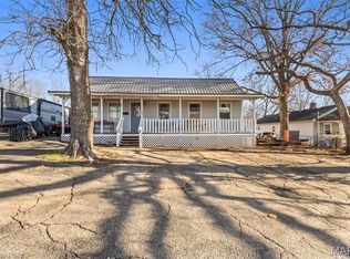 604 E Main St, Park Hills, MO 63601