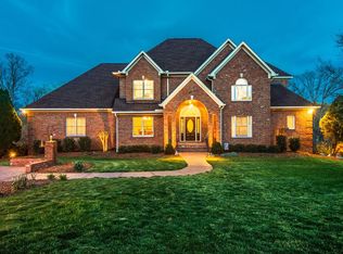8012 E Chase Ct, Nashville, TN 37221