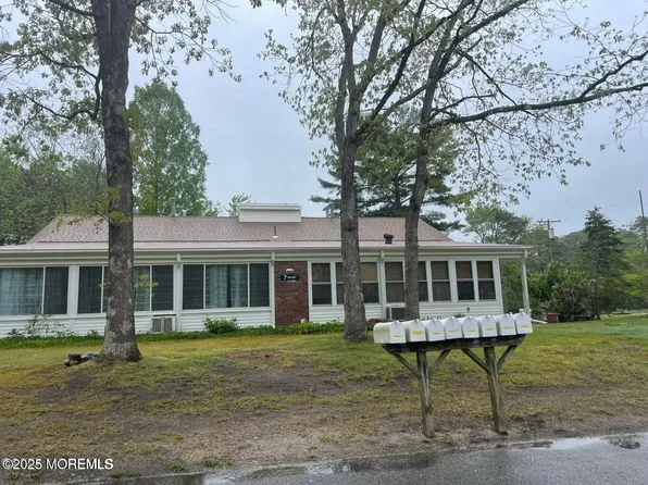 7 Walnut Street #C, Toms River, NJ 08757