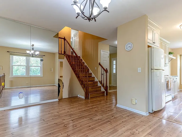 125 Pauline Ave — Photo 12