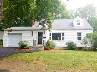 19 Bunker Hl, South Hadley, MA 01075