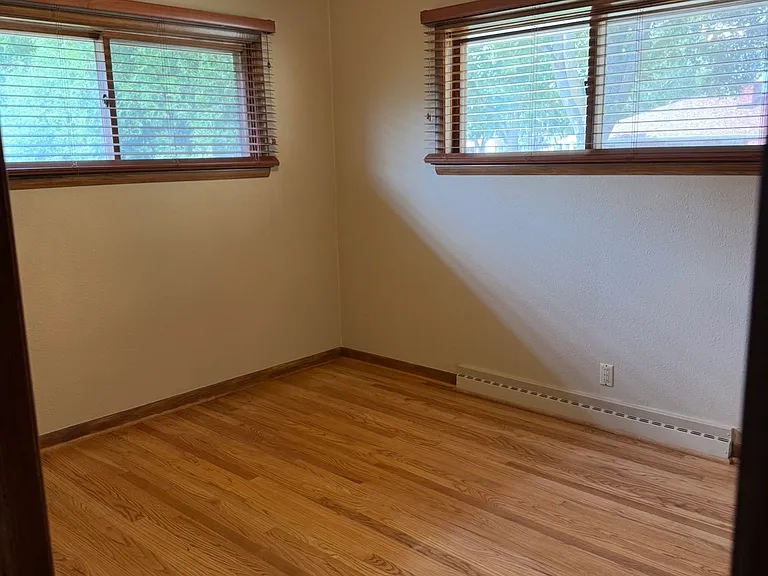 8829 W Olive St — Photo 12