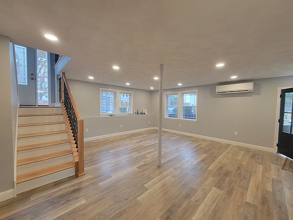 3rd image of 12 Fountain Ave