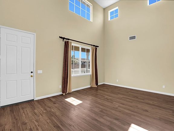 5th image of 17081 Greentree Dr