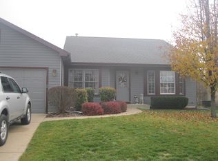 216 S Cross Trl, McHenry, IL